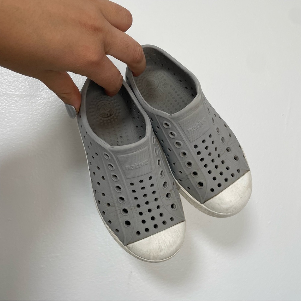 Native Sneakers light Gray/White Size 10